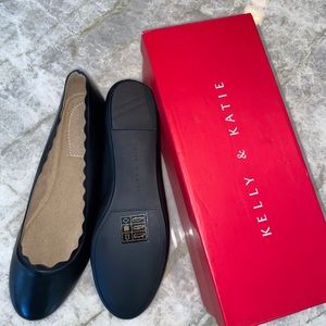 Kelly & Katie Black Leather Flats, Size 10